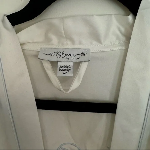 Bride Robe - Picture 4 of 5